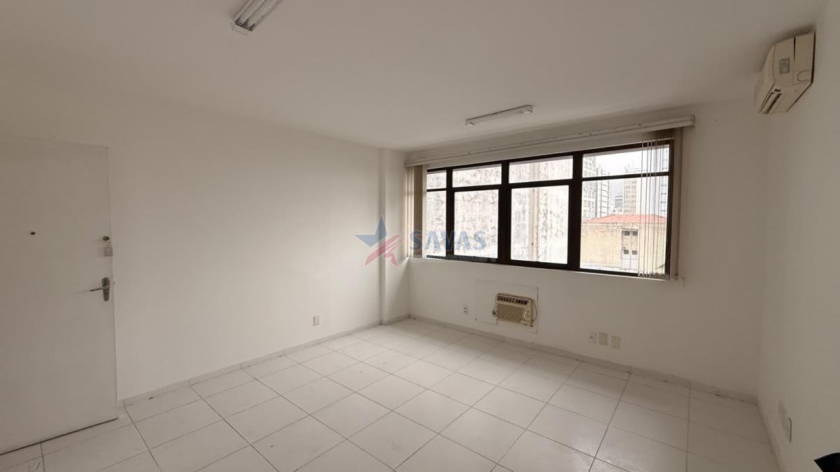 SALA COMERCIAL NO CORAÇÃO DA CIDADE